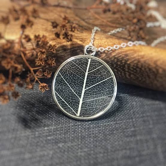 Leaf Vein Pendant Necklace
